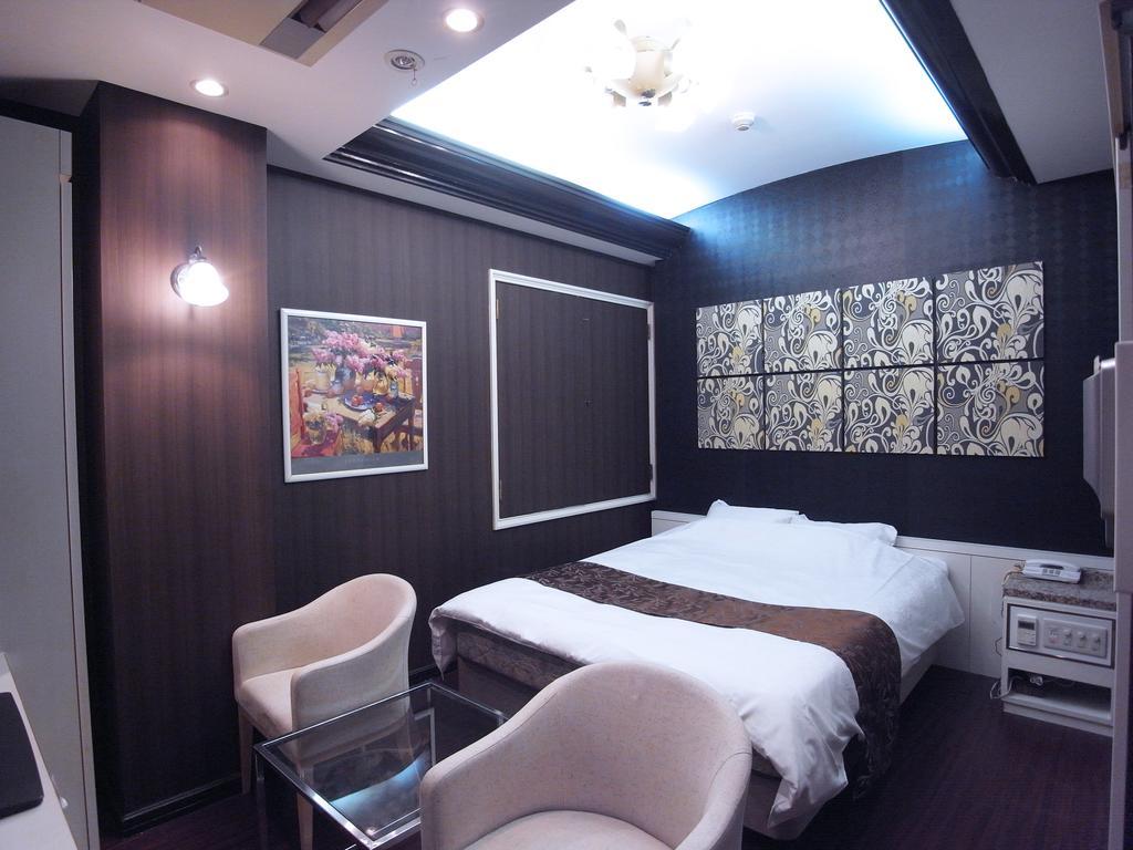 ホテル カルネヴァール 男塾ホテルグループ (Adults Only) Himeji Dış mekan fotoğraf